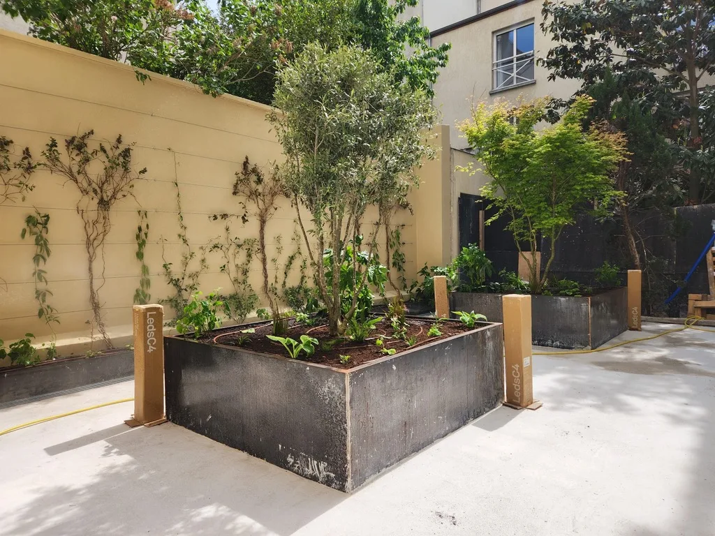 Plantation jardin particulier 92